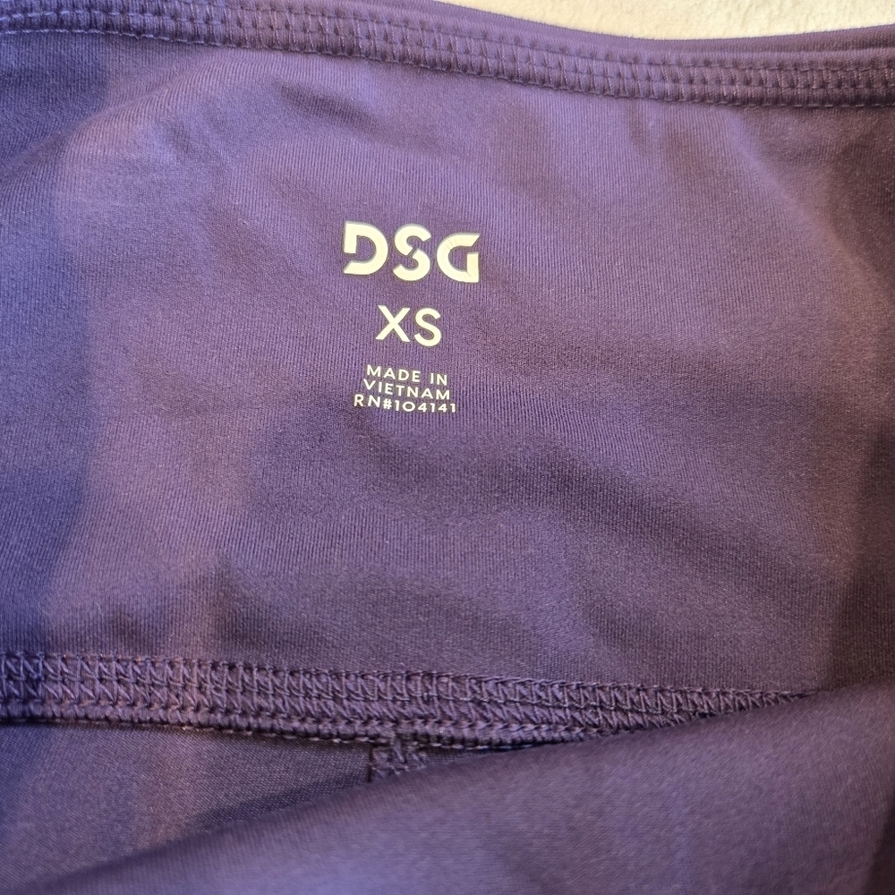 DSG Women's Momentum Perforated 7/8 Leggings - Purple Ink Size XS New Yoga Work - Picture 2 of 12
